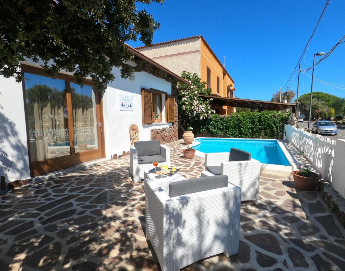 Villa Sari Affitta Camere La Caletta Exteriör bild